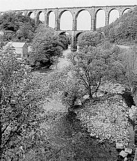 Die zwischen 1869 und 1871 errichtete Göhrener Brücke über das Tal der Zwickauer Mulde gehört ohne Zweifel zu den imposantesten Eisenbahnviadukten Sachsens
